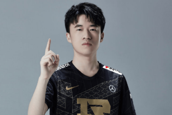 外网热议RNG战胜WE九连胜：他们还有一生之敌BLG没打