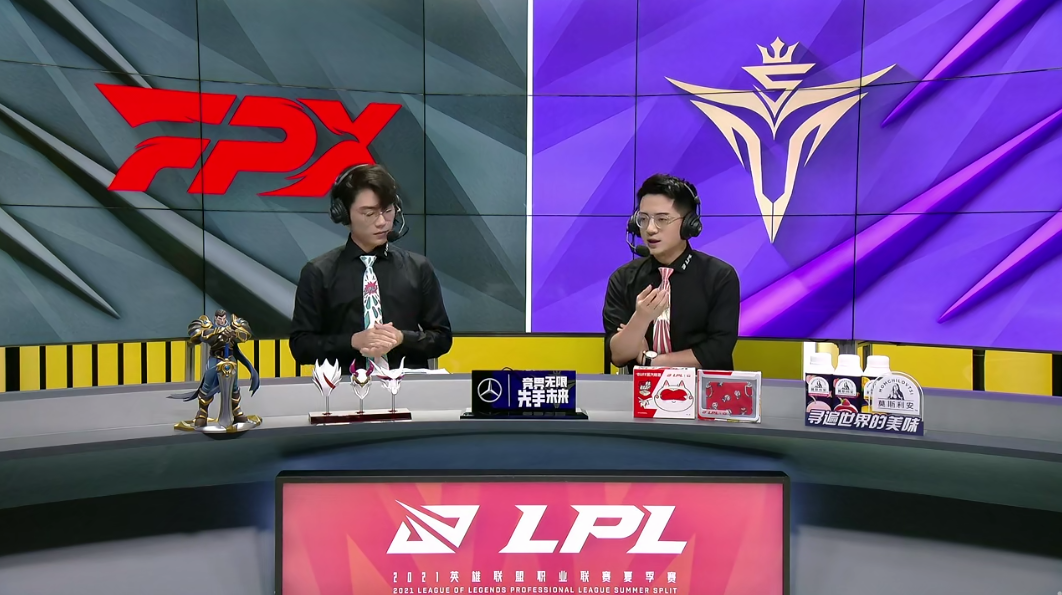 【FPX 1-0 V5】勇敢翔翔放心飞！Lwx光速三件套卡莎穿梭战场，FPX先下一城